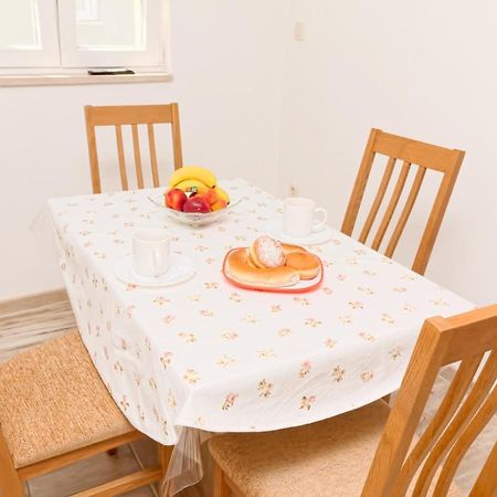 דרזניצה Apartman More&Maslina מראה חיצוני תמונה