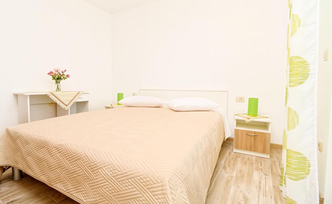 דרזניצה Apartman More&Maslina מראה חיצוני תמונה