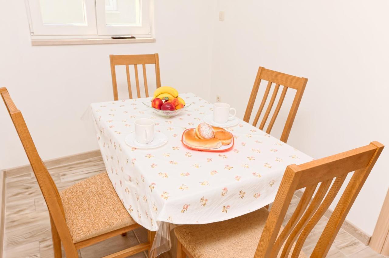 דרזניצה Apartman More&Maslina מראה חיצוני תמונה